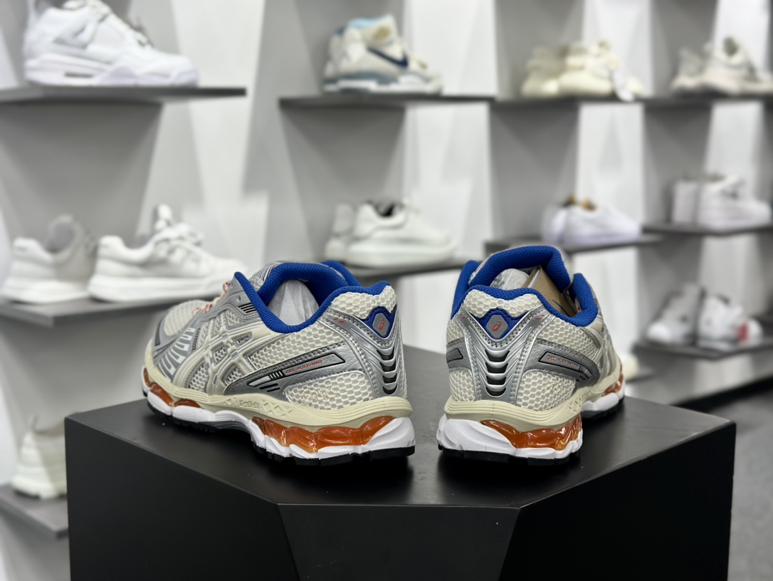 Asics Gel Kayano 12.1”Cream/Knicks”卡亚诺12.1代系列低帮跑步鞋“联名奶白金属银蓝橙”1203A555-101