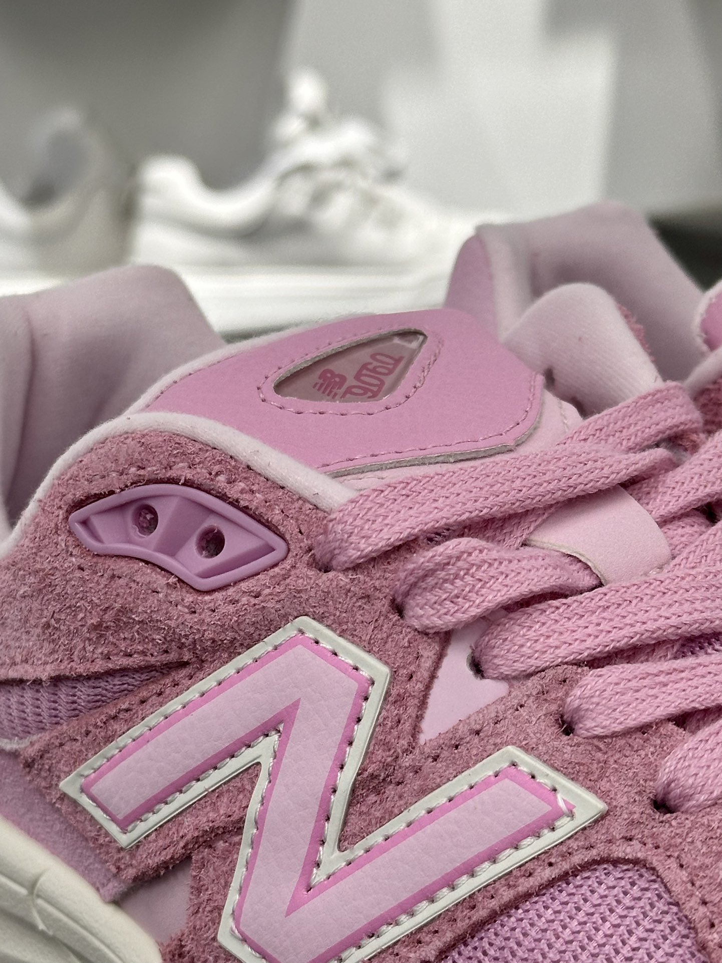 NB新百伦New Balance 9060”Pink Overdye”系列复古百搭跑步鞋“浸染浅粉做旧”U9060APP