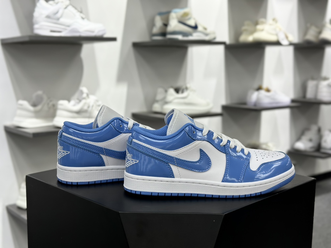 Air Jordan 1 Low 漆皮白蓝 FZ2138-114