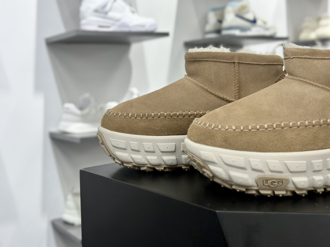 UGG W Venture Daze Ultra Mini 塔斯曼轮胎底系列增强加厚款短靴“栗子棕加绒”1158200-CTC