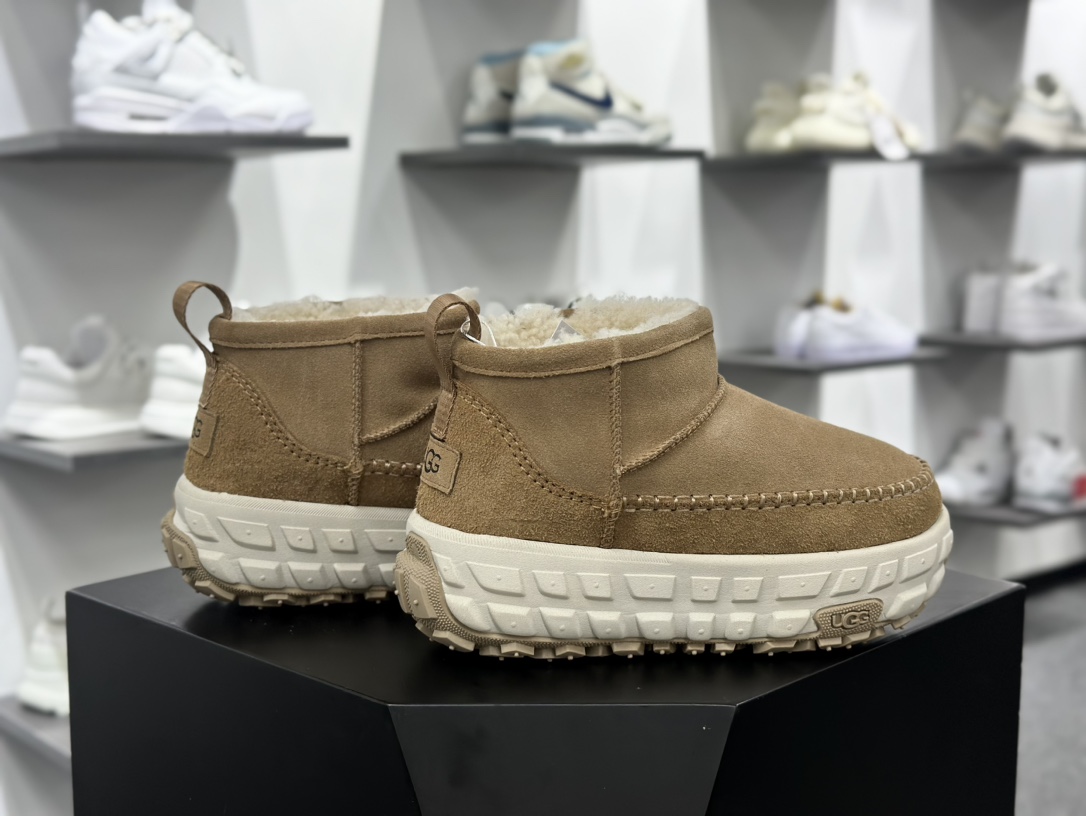 UGG W Venture Daze Ultra Mini 塔斯曼轮胎底系列增强加厚款短靴“栗子棕加绒”1158200-CTC