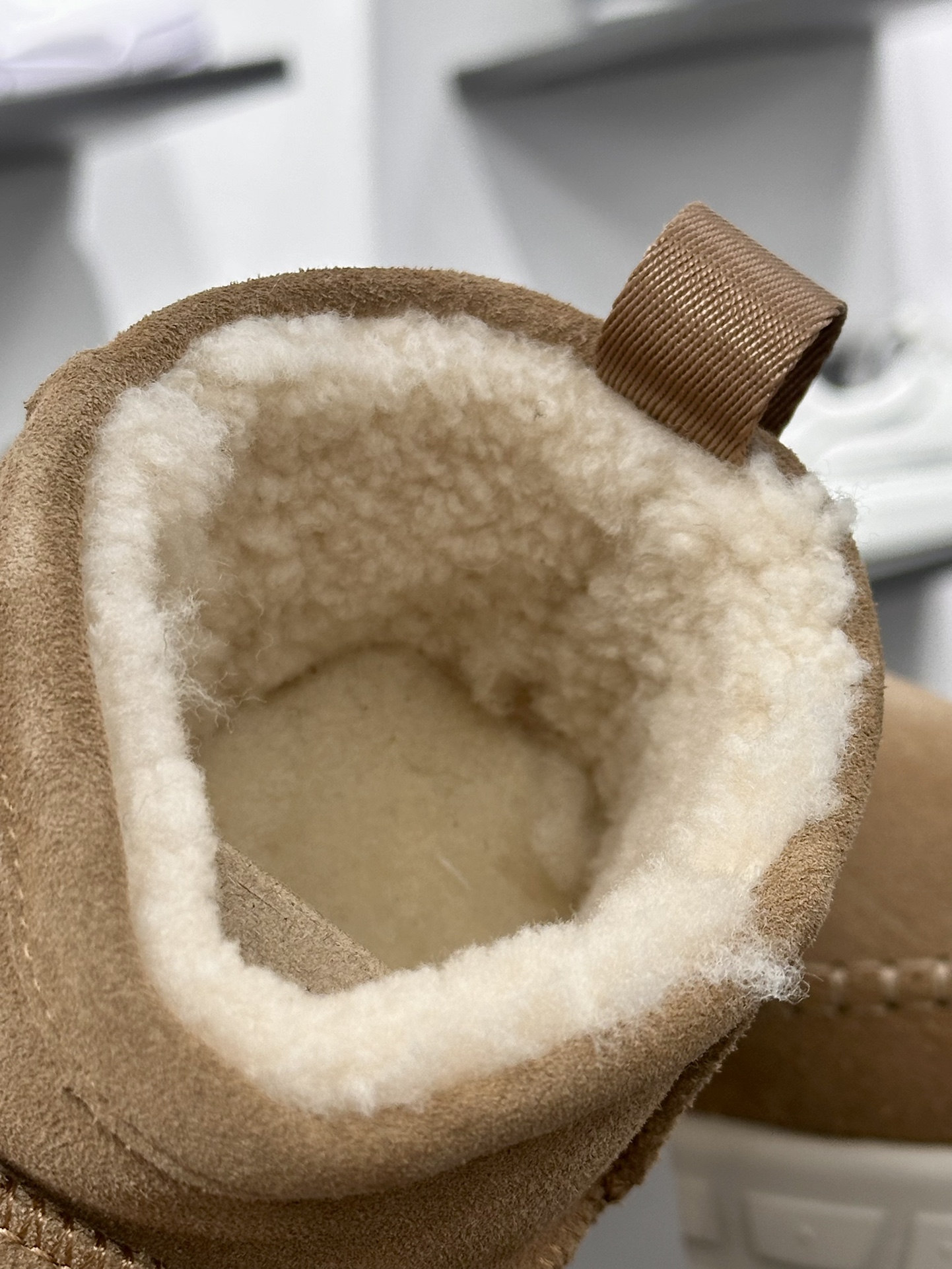 UGG W Venture Daze Ultra Mini 塔斯曼轮胎底系列增强加厚款短靴“栗子棕加绒”1158200-CTC