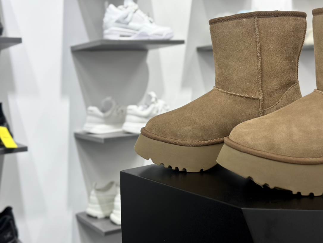 UGG W Classic Short New Heights Boot Chestnut 新高地缝线短靴“栗子棕加绒”1158310-CHE