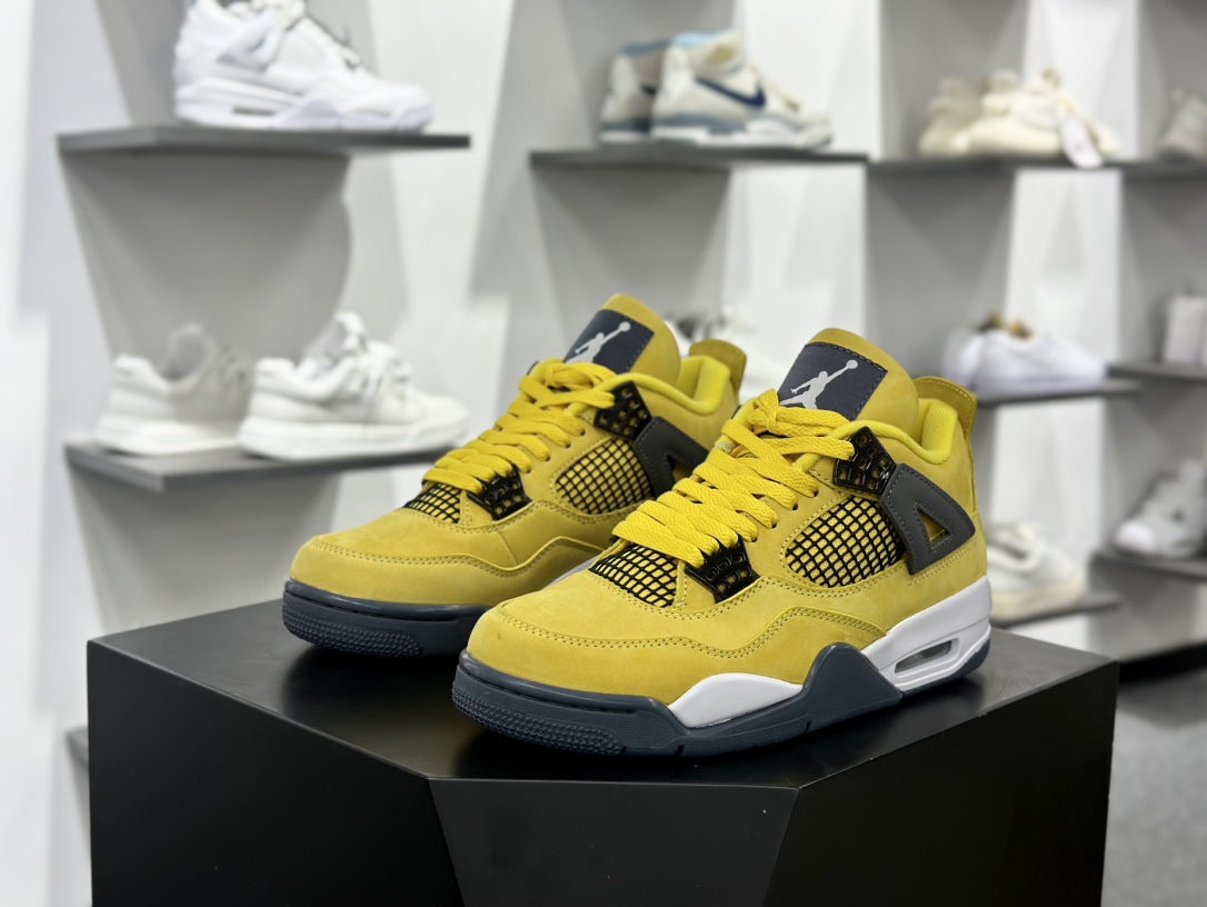 Travis Scott x Air Jordan AJ4 TS “黑黄电母 ” CT8527-700