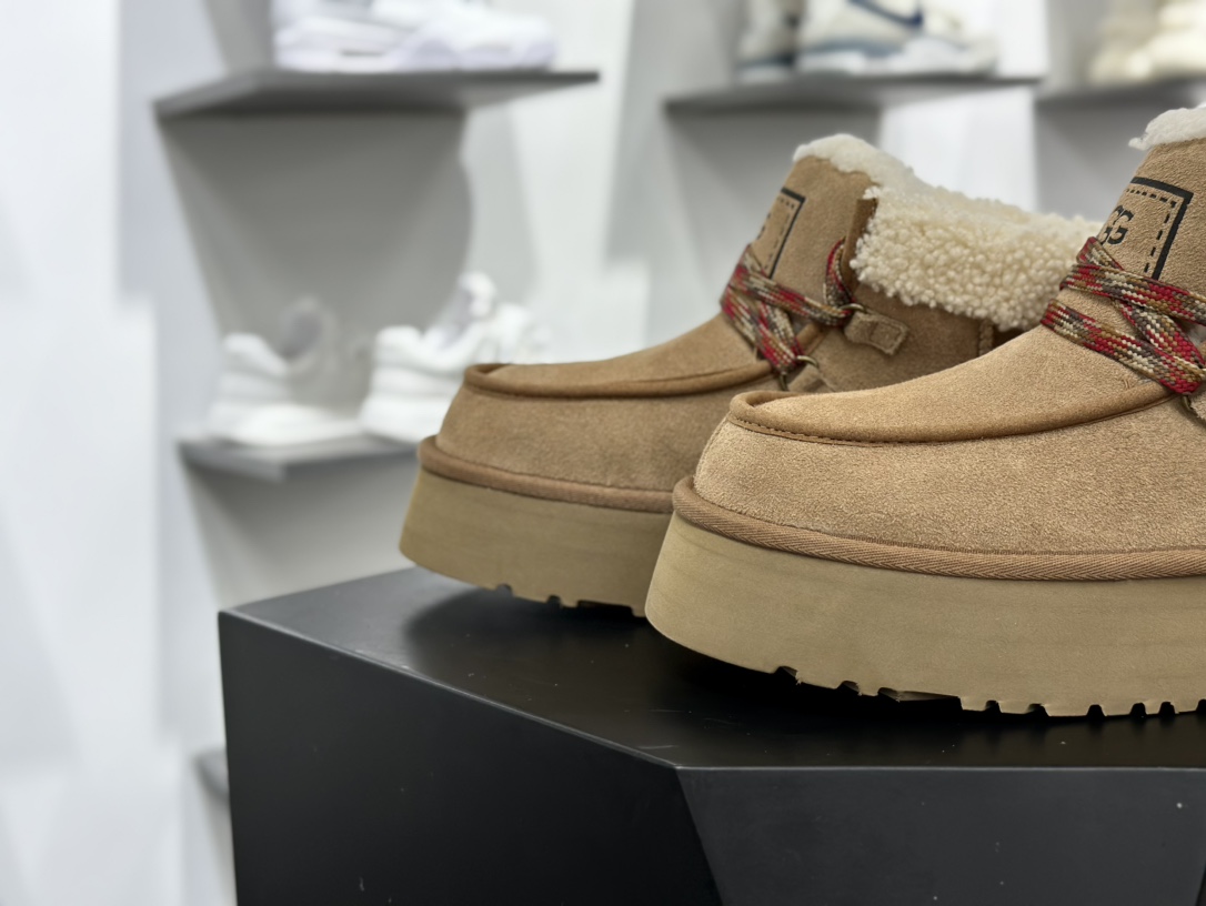 UGG W Funkarra Cabin Cuff 芙卡拉系带系列增高加厚羊毛厚绒休闲运动雪地便鞋“栗子棕加绒”1143954-CHE