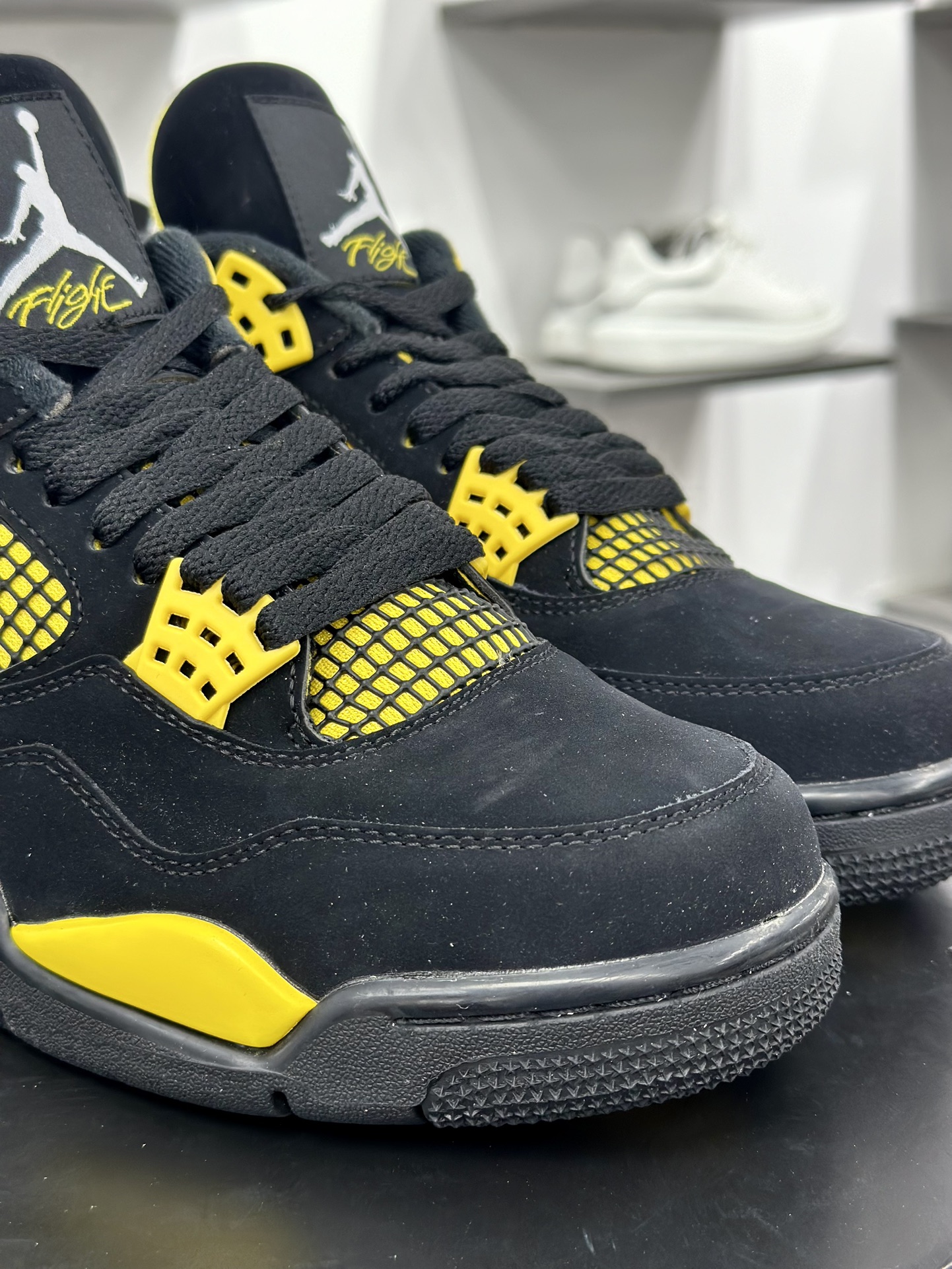 耐克Nike Air Jordan 4 Retro”Black Cat”AJ4代中帮篮球鞋“黑黄雷公”DH6927-017