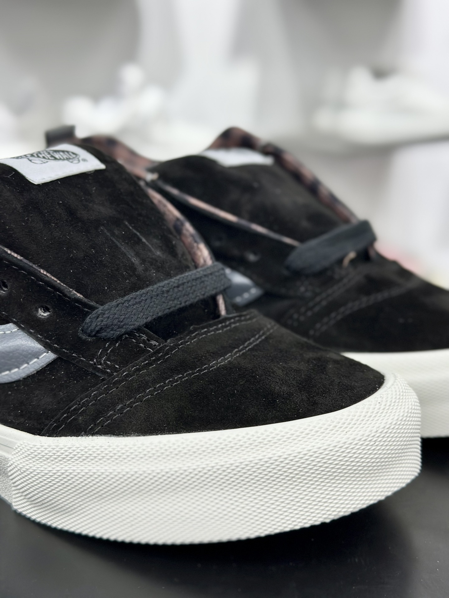 Vans Knu Skool 黑色 万斯低帮复古休闲硫化面包鞋 VN000CS0239