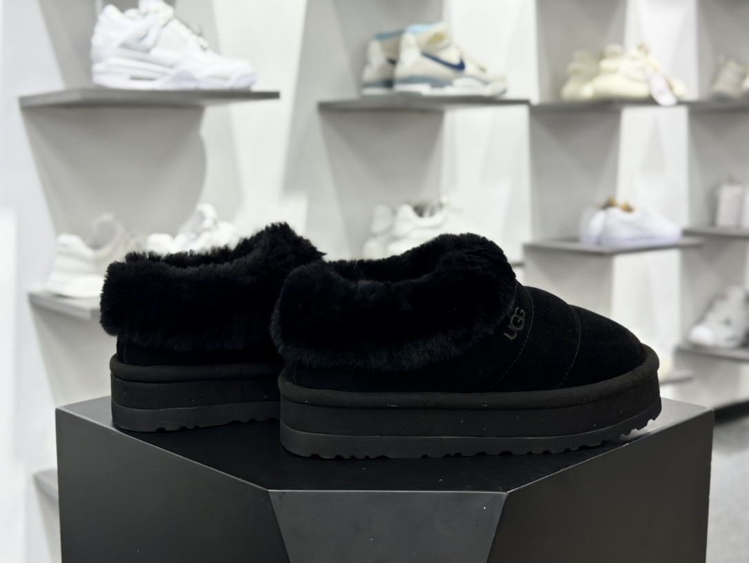 UGG W Classic Tazzlita 泰泽里塔系列增高加厚羊毛厚绒休闲运动雪地欧包面包鞋“黑色”1146390-CHE