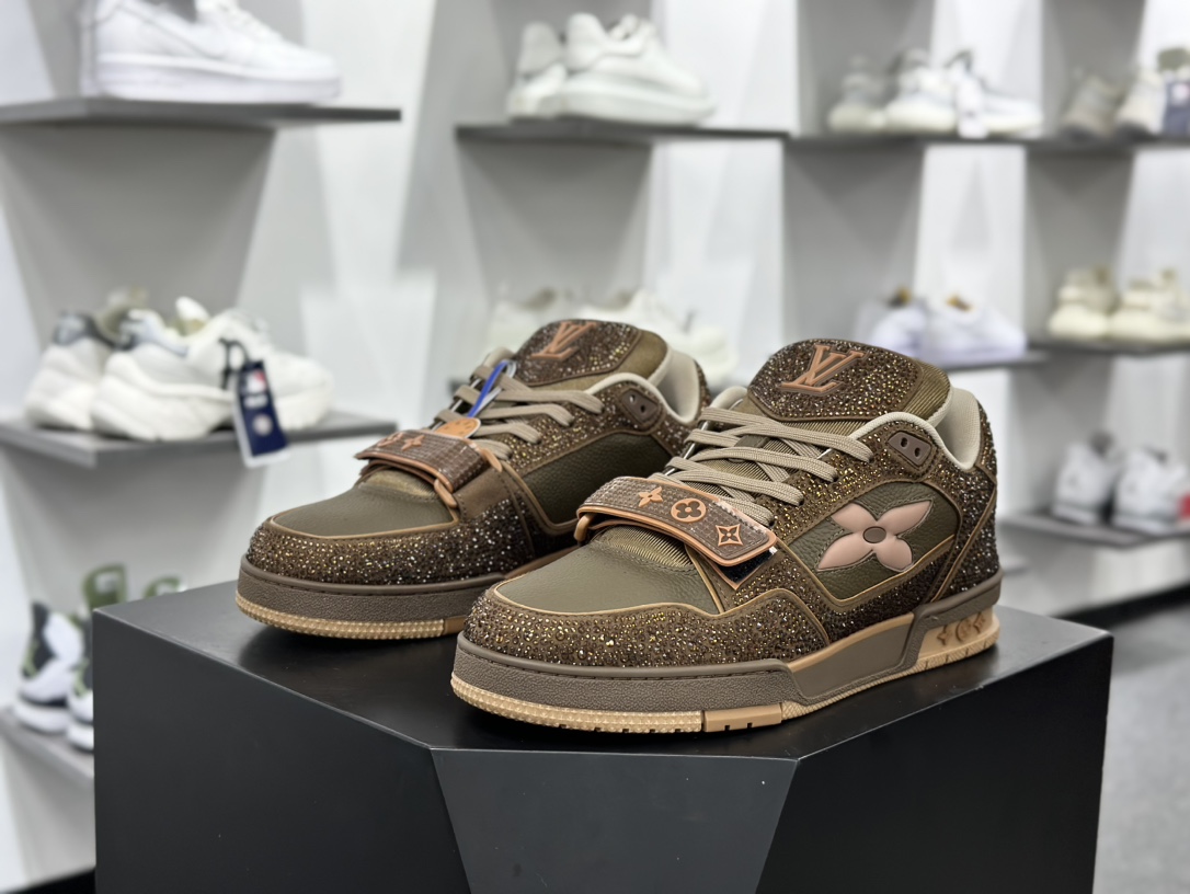 LV Trainer 原版完美楦型 佛山里水大厂出产 品控胜过市面百分之98同价位版本 TPU大底材料