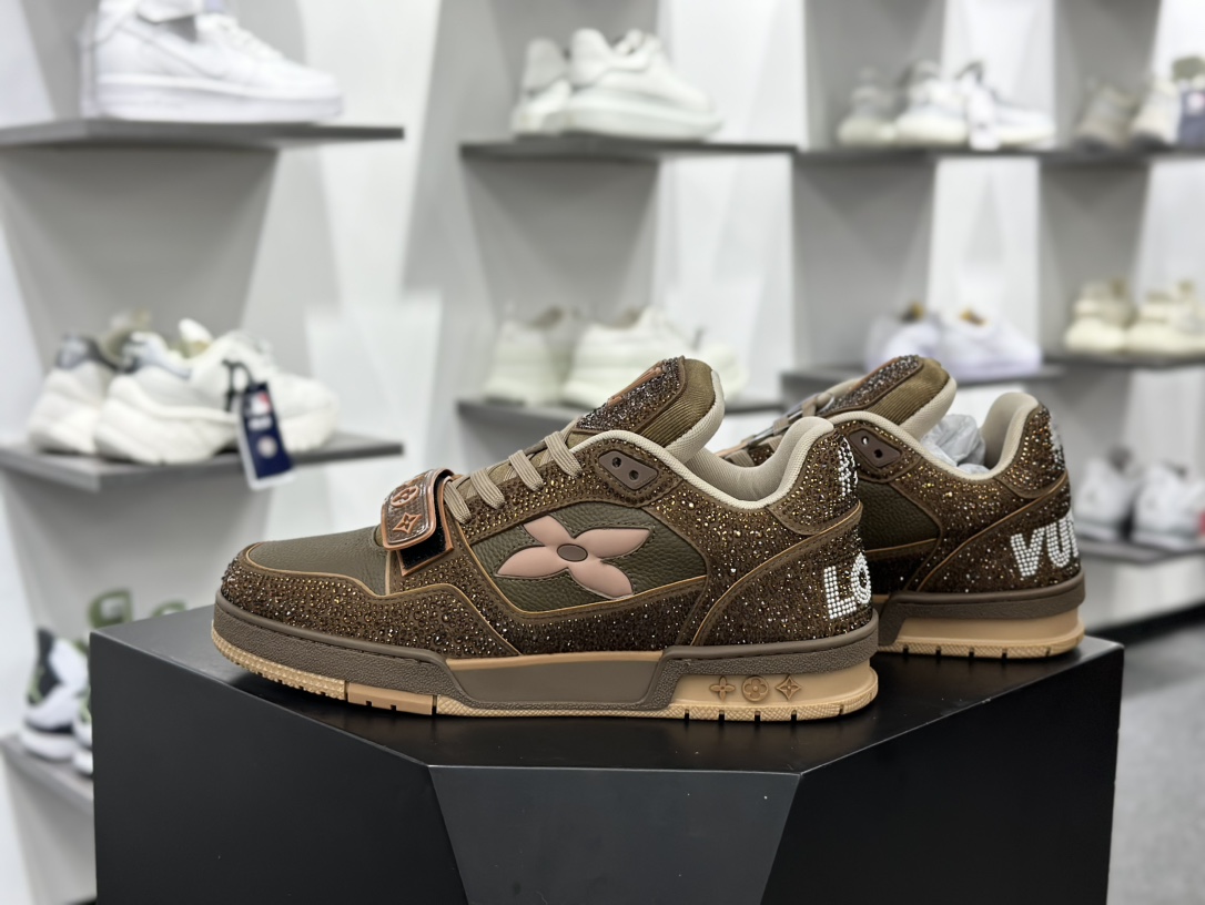 LV Trainer 原版完美楦型 佛山里水大厂出产 品控胜过市面百分之98同价位版本 TPU大底材料