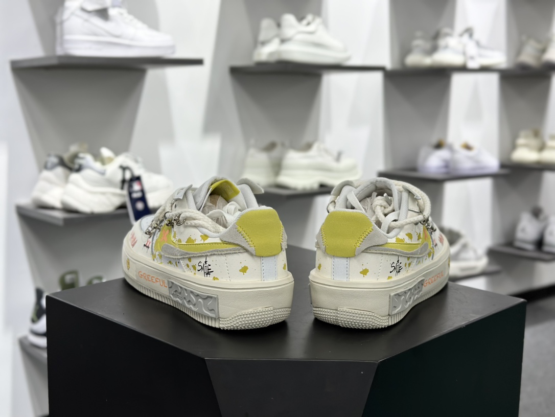 Nike Wmns Air Force 1 Fontanka”Beige/Grey/Yellow”空军一号错位解构系列低帮板鞋“米白浅灰黄笑脸涂鸦绑绳” DV6984-001