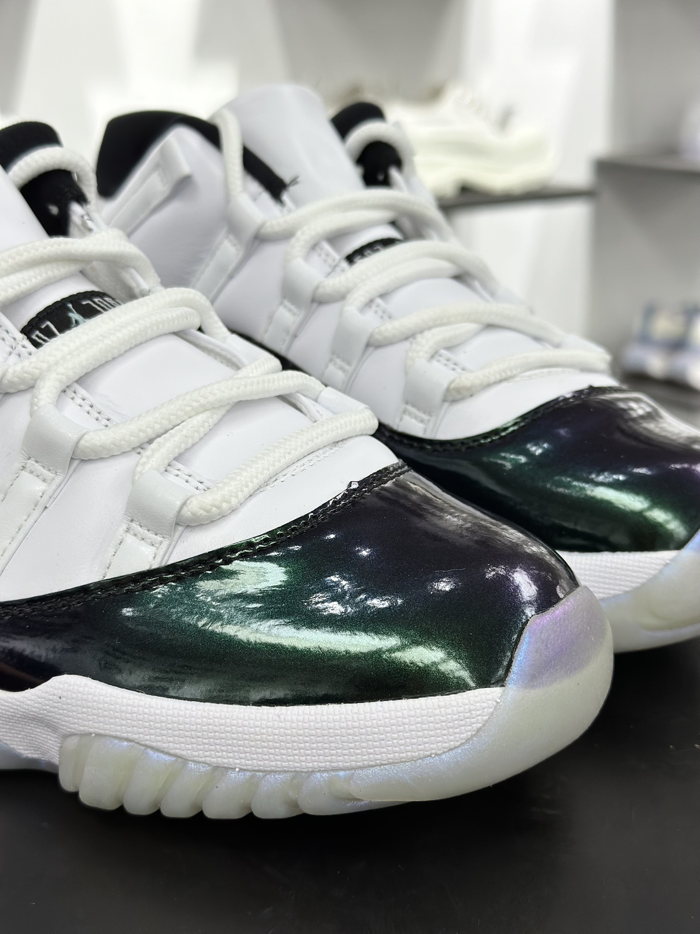 耐克Nike Air Jordan 11 High”Bred”AJ11代迈克尔·乔丹高帮运动文化篮球鞋“复活节变色龙”528895-145