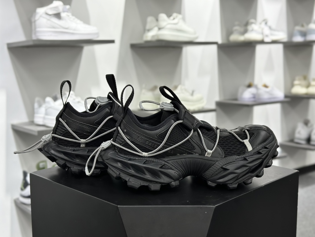 巴黎世家BALENCIAGA Hike Trail Sneaker 徒步旅行15代系列低帮慢跑鞋“黑银抽绳”804921 WHIKE 1000