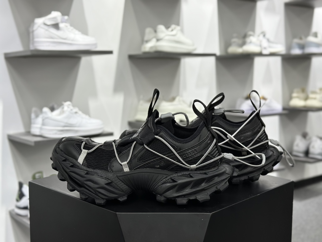 巴黎世家BALENCIAGA Hike Trail Sneaker 徒步旅行15代系列低帮慢跑鞋“黑银抽绳”804921 WHIKE 1000