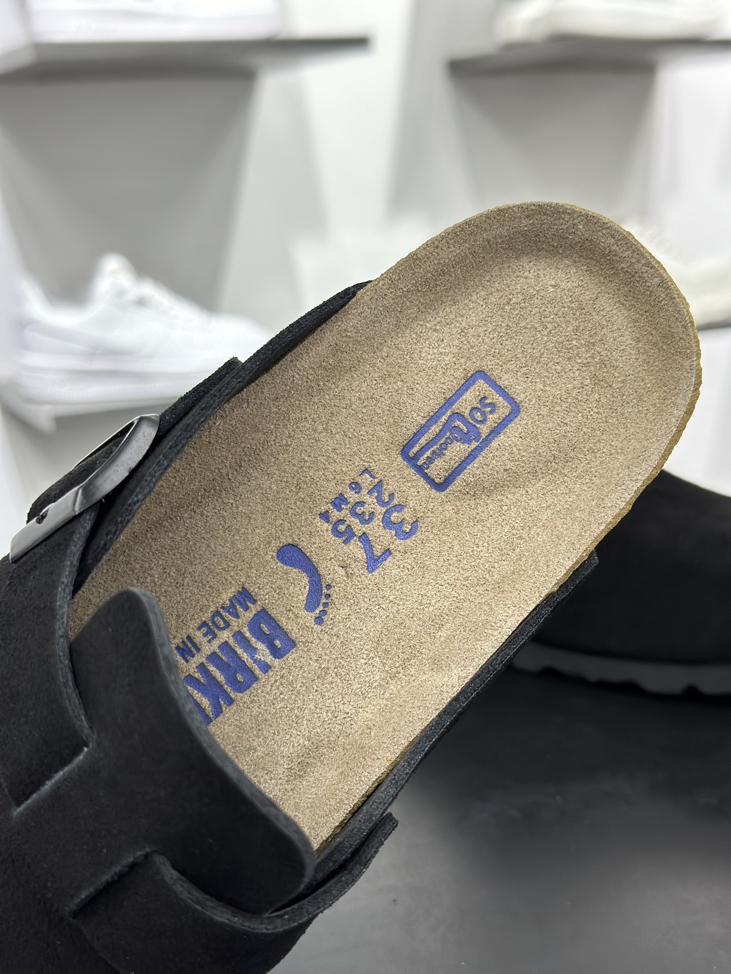 六色爆品经典色半拖新色卡/黑色