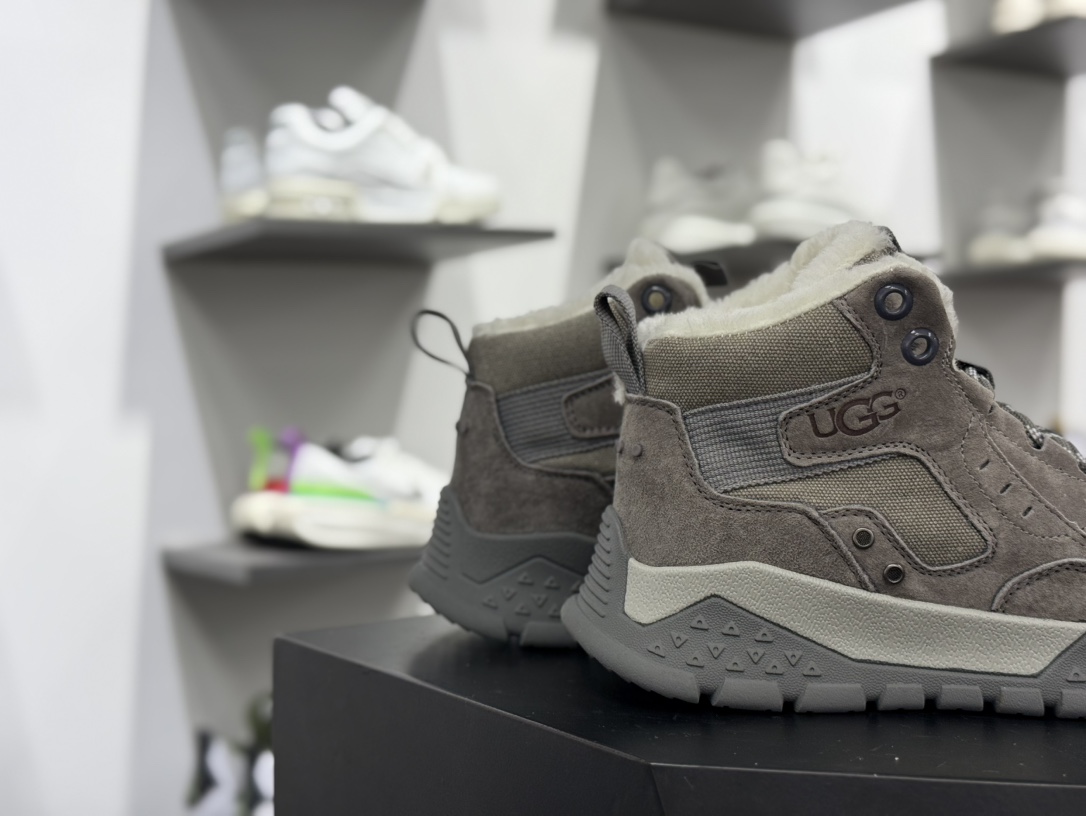 UGG Hayden UGG Moc 海登系列矮帮百搭百搭工装机车休闲马丁短靴“可可棕加绒”