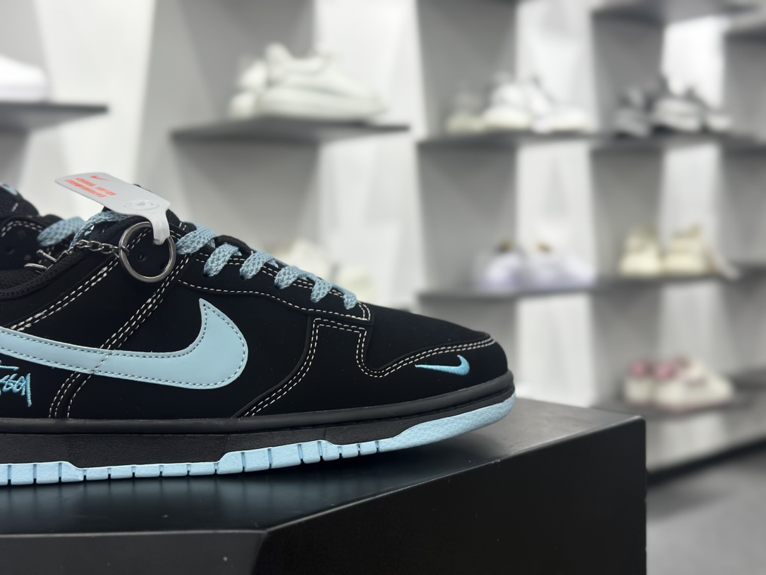 Nk SB Dunk Low 斯图西系列-黑色蓝勾 周年高端定制 低帮休闲板鞋  KK1888-012