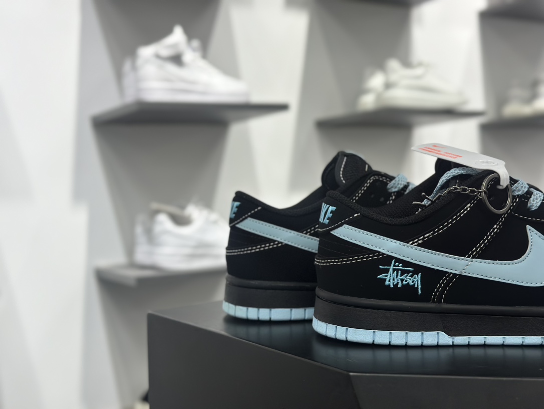 Nk SB Dunk Low 斯图西系列-黑色蓝勾 周年高端定制 低帮休闲板鞋  KK1888-012