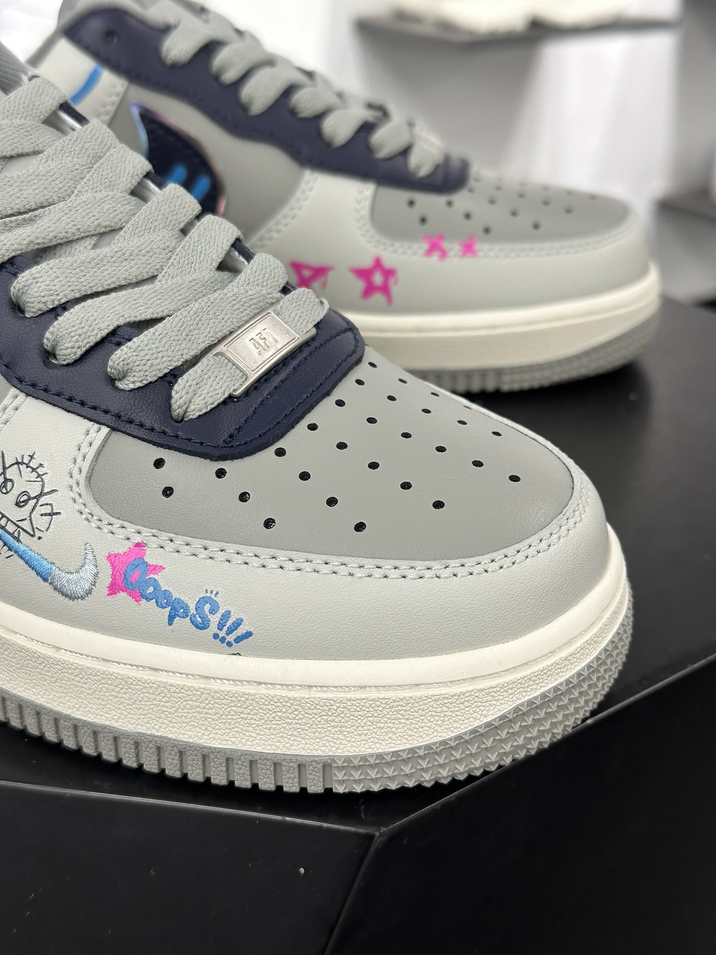 K Nk Air Force 1'07 Low ”Jinkesi” 英雄联盟系列 金克丝 空军一号定制低帮秋冬休闲板鞋 XL2321-222