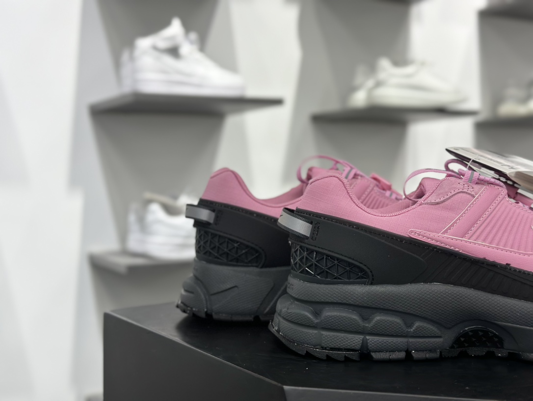 耐克Nike Zoom Vomero Roam 5 Roam 复古跑五代休闲运动慢跑鞋  HQ2181-300