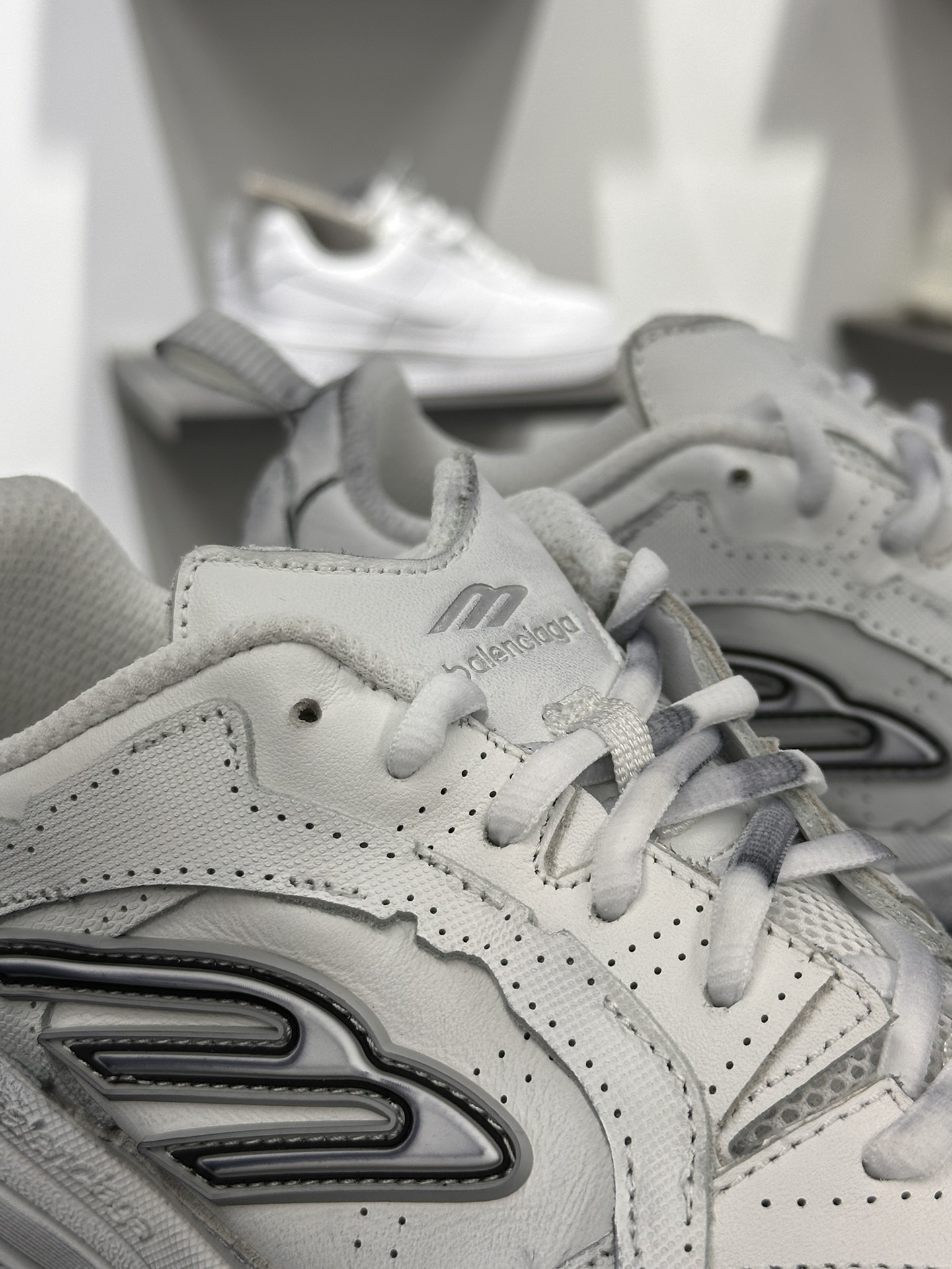 Balenciaga巴黎世家16代 MONDAY 黑色其前卫的设计 825417 WDTSC 1000