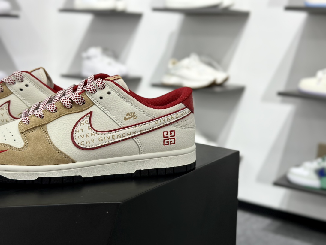 纪梵希/Givenchy x Nike SB Dunk Low”G4”扣篮系列低帮滑板板鞋“联名米白卡其红印面4G刺绣” DJ2024-119