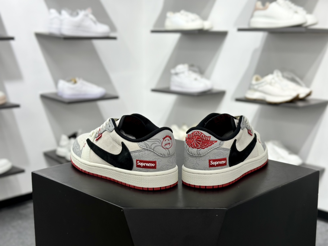Supreme x Travis Scott x Nike Air Jordan 1 Low OG SP”Supreme”AJ1乔丹一代篮球鞋“TS联名米灰黑刺绣红标倒钩” DM7866-078