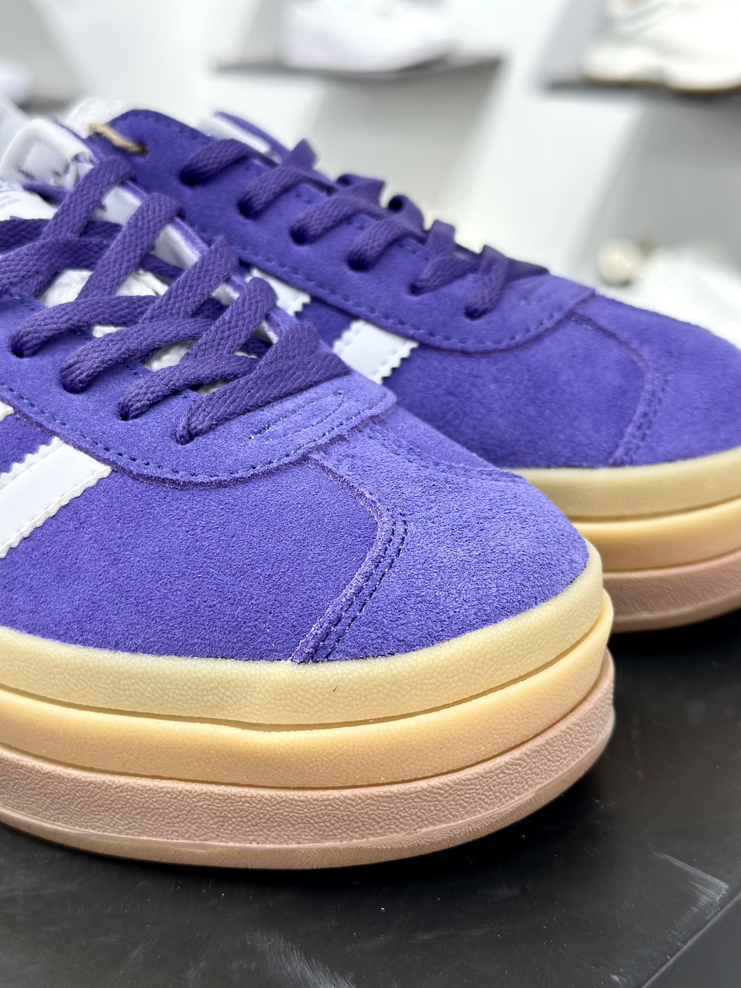 阿迪达斯Adidas Originals Gazelle Bold W 羚羊松糕系列低帮休闲运动板鞋“葡萄紫白生胶底” IE0419