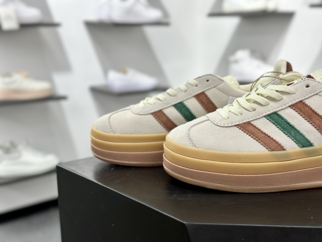 阿迪达斯Adidas Originals Gazelle Bold W 羚羊松糕系列低帮休闲运动板鞋“翻毛浅灰深绿酒红生胶底” IG3685