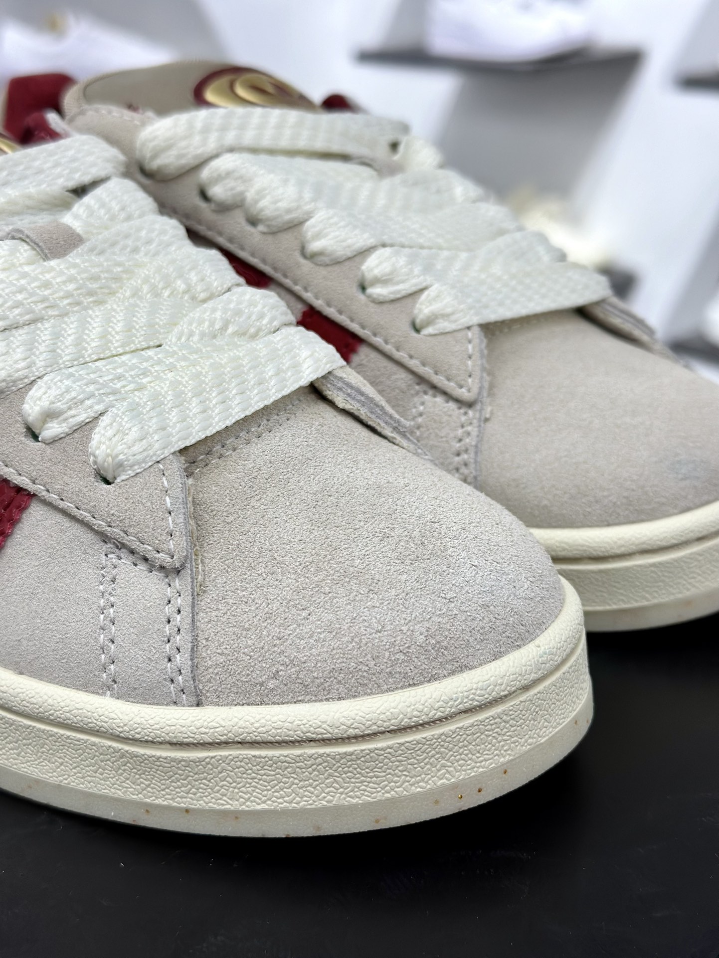 阿迪达斯Adidas Originals Campus 00s 学院系列面包风经典低帮百搭休闲运动板鞋“翻毛米黄酒红发财蛇年” JR0093