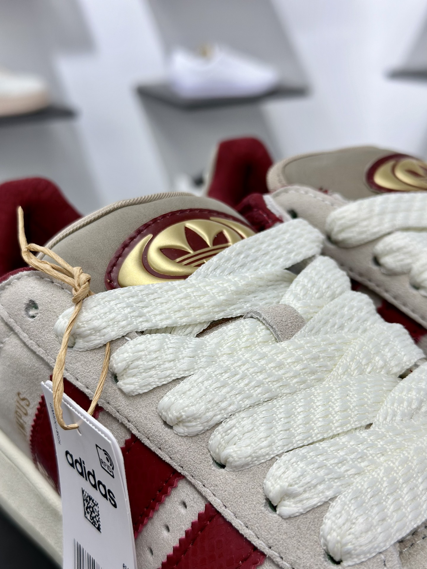 阿迪达斯Adidas Originals Campus 00s 学院系列面包风经典低帮百搭休闲运动板鞋“翻毛米黄酒红发财蛇年” JR0093