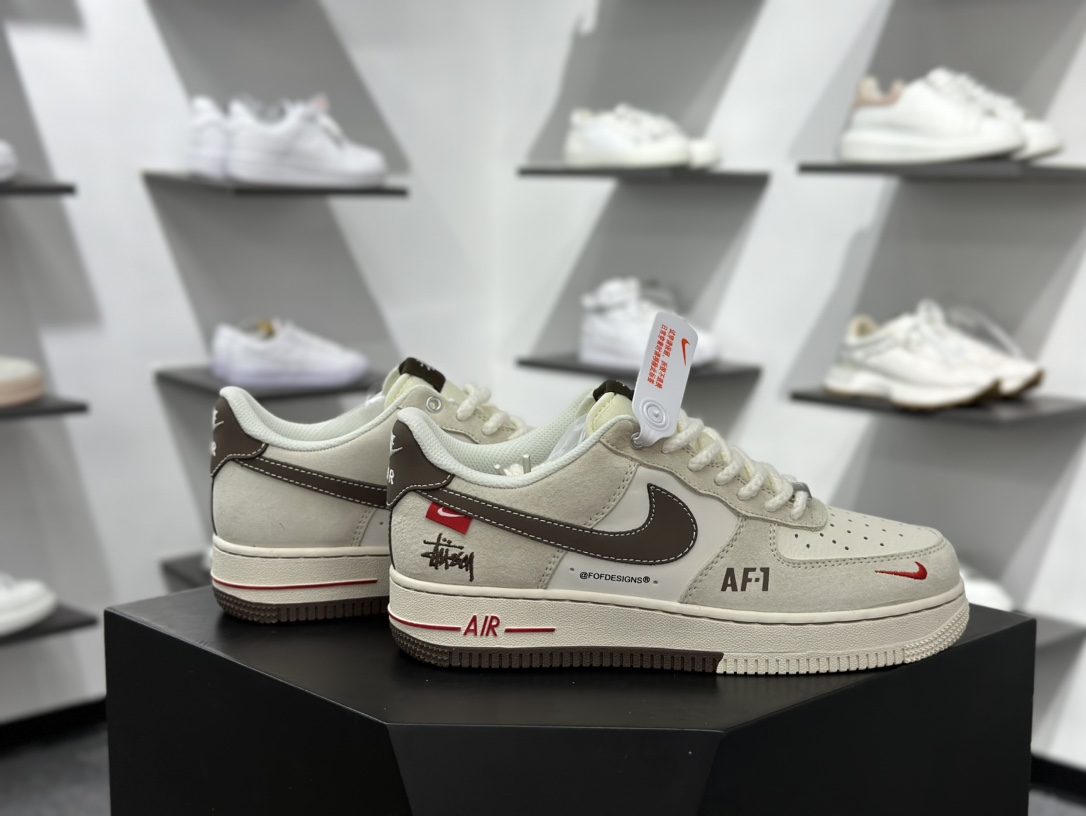 斯图西Stussy x Nike Air Force 1′07 Low”Stussy”空军一号板鞋“联名米白红木棕斯图西刺绣” SJ6698-025