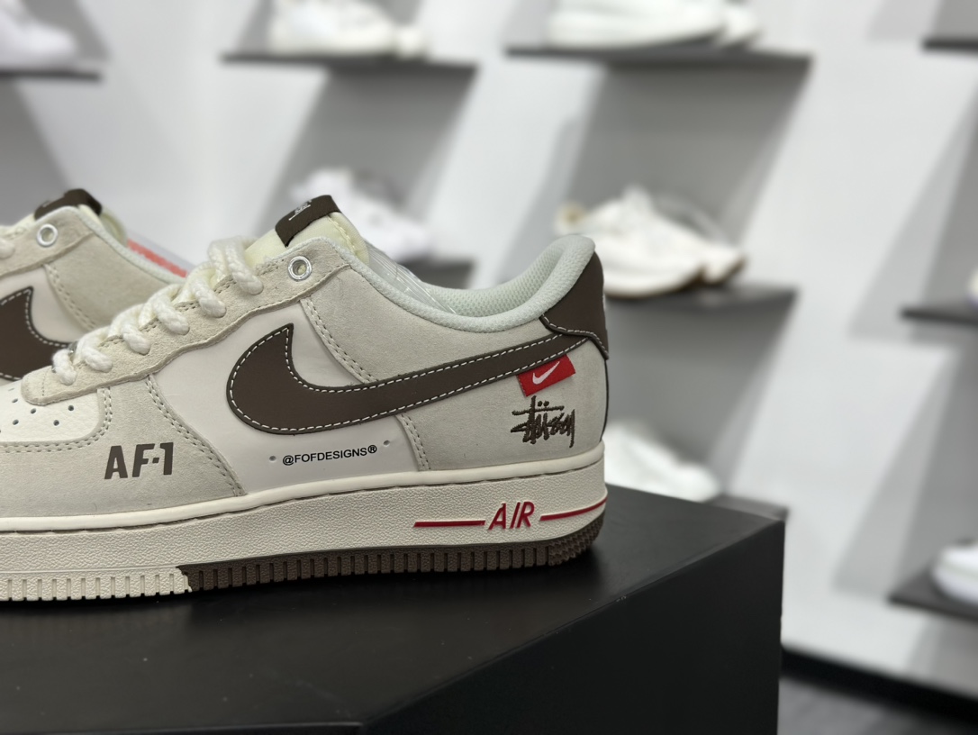 斯图西Stussy x Nike Air Force 1′07 Low”Stussy”空军一号板鞋“联名米白红木棕斯图西刺绣” SJ6698-025