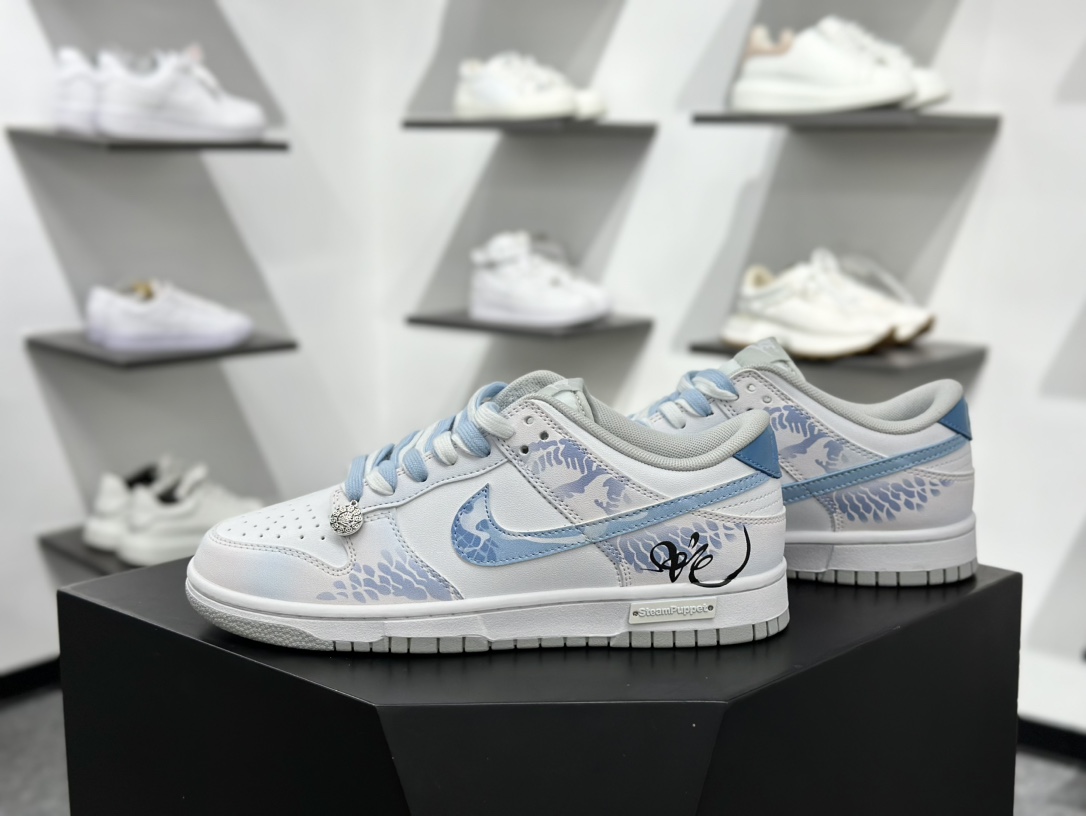 耐克Nike SB Dunk Low”Year of the Snake”扣篮系列低帮休闲运动滑板板鞋“白蓝灵蛇之珠年限定” DD1391-103