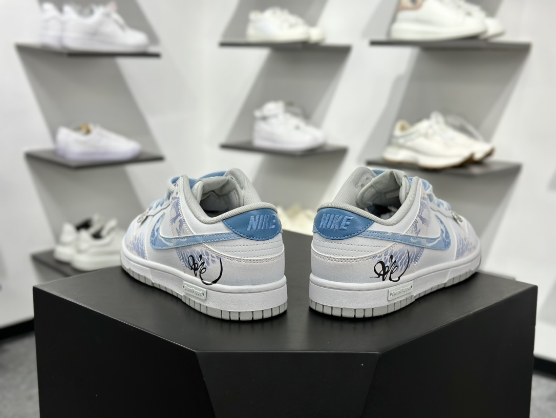 耐克Nike SB Dunk Low”Year of the Snake”扣篮系列低帮休闲运动滑板板鞋“白蓝灵蛇之珠年限定” DD1391-103