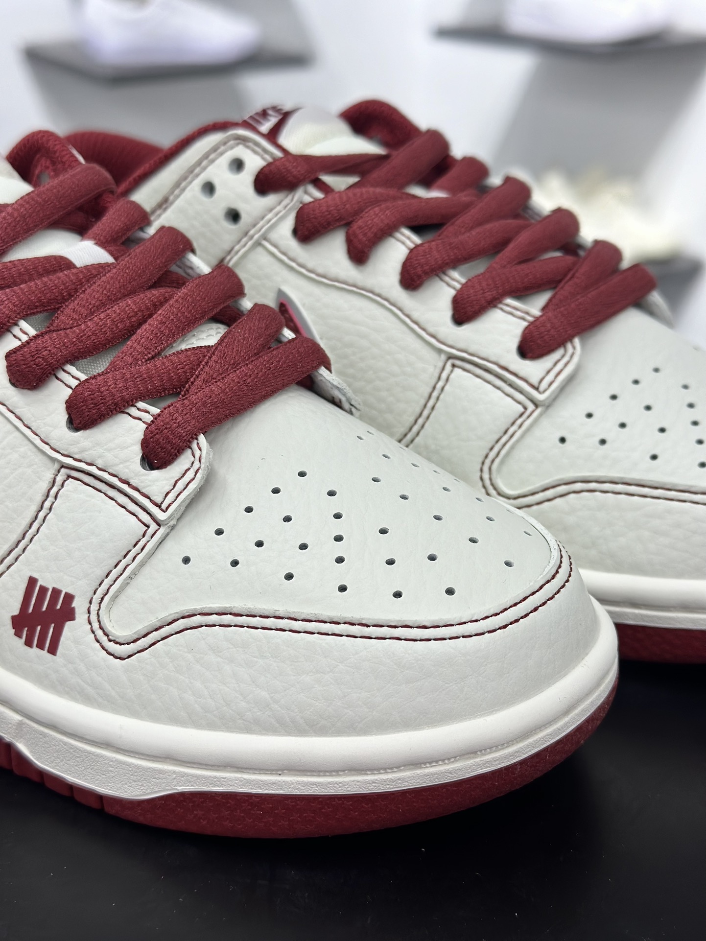 NK Dunk Low 客制款 低帮休闲板鞋 UN1697-655