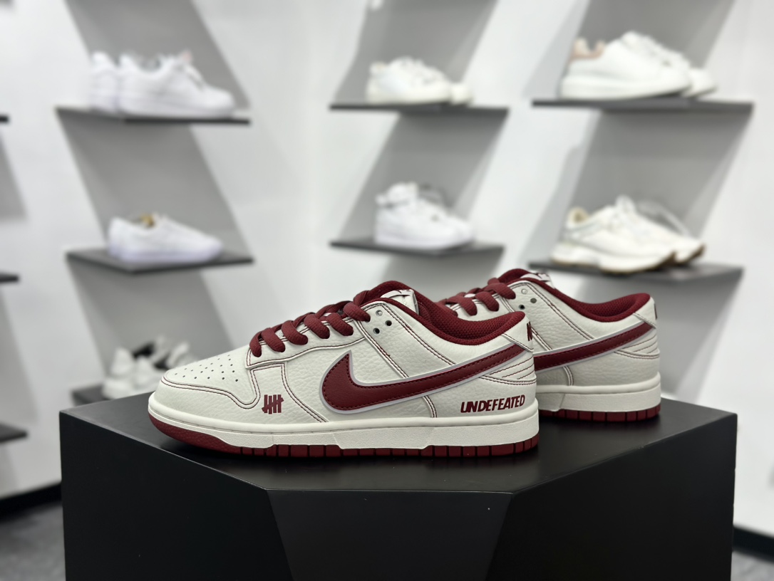 NK Dunk Low 客制款 低帮休闲板鞋 UN1697-655