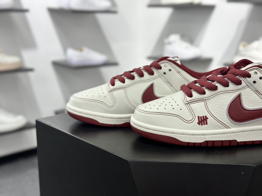 NK Dunk Low 客制款 低帮休闲板鞋 UN1697-655