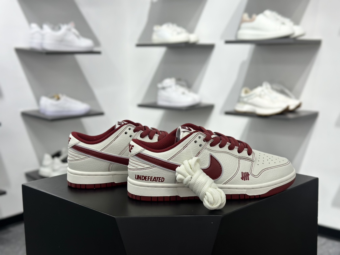 NK Dunk Low 客制款 低帮休闲板鞋 UN1697-655