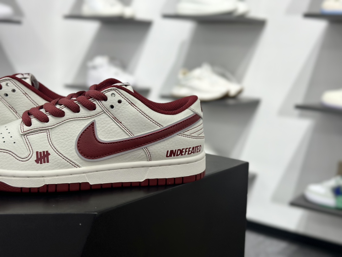 NK Dunk Low 客制款 低帮休闲板鞋 UN1697-655