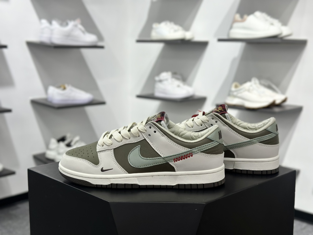 NIKE SB Dunk Low GS ”Year of Snake” 蛇年限定  HV5980-231