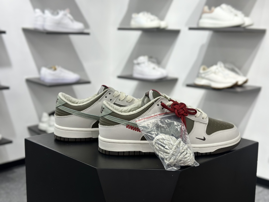 NIKE SB Dunk Low GS ”Year of Snake” 蛇年限定  HV5980-231