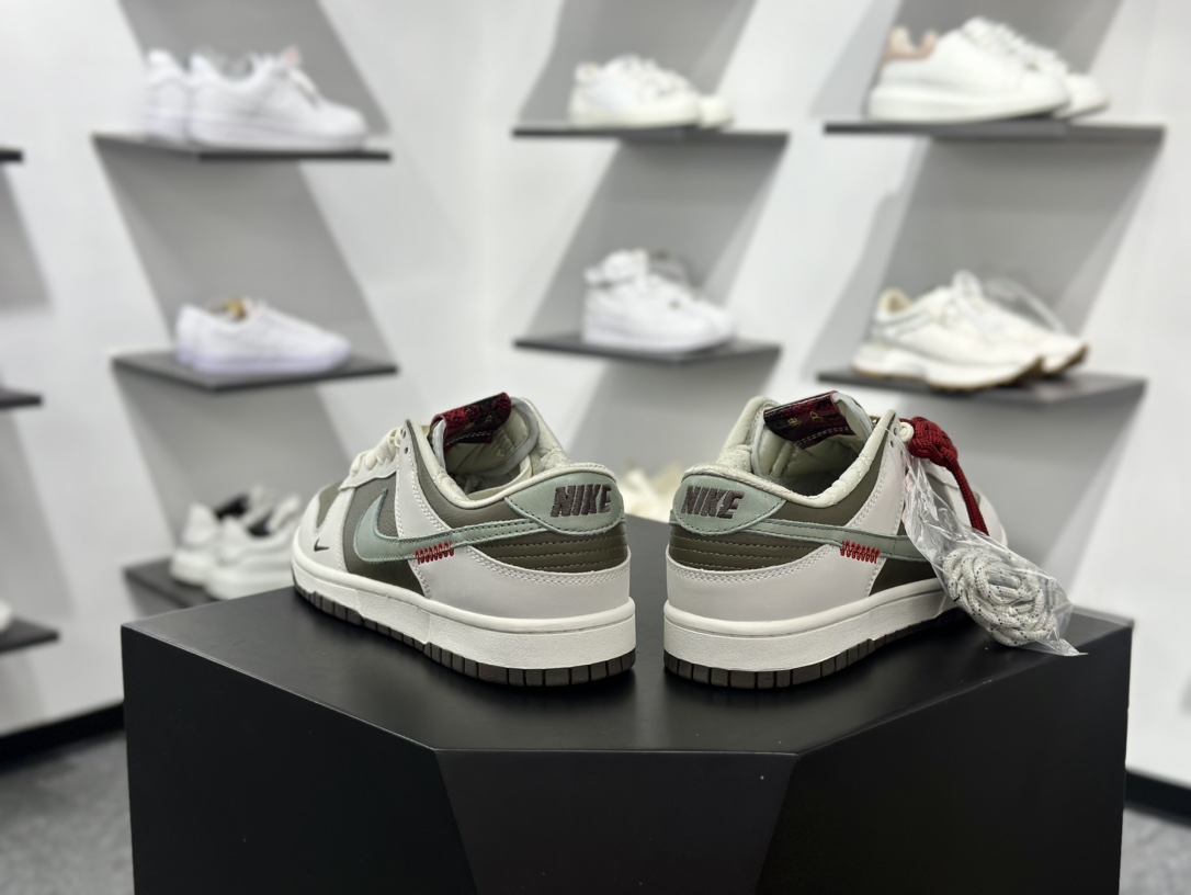 NIKE SB Dunk Low GS ”Year of Snake” 蛇年限定  HV5980-231
