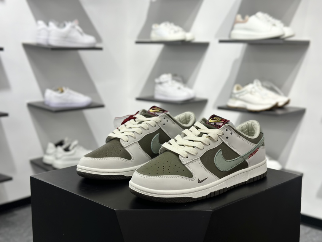 NIKE SB Dunk Low GS ”Year of Snake” 蛇年限定  HV5980-231