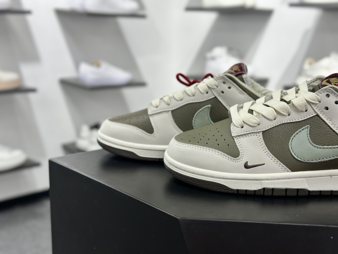 NIKE SB Dunk Low GS ”Year of Snake” 蛇年限定  HV5980-231