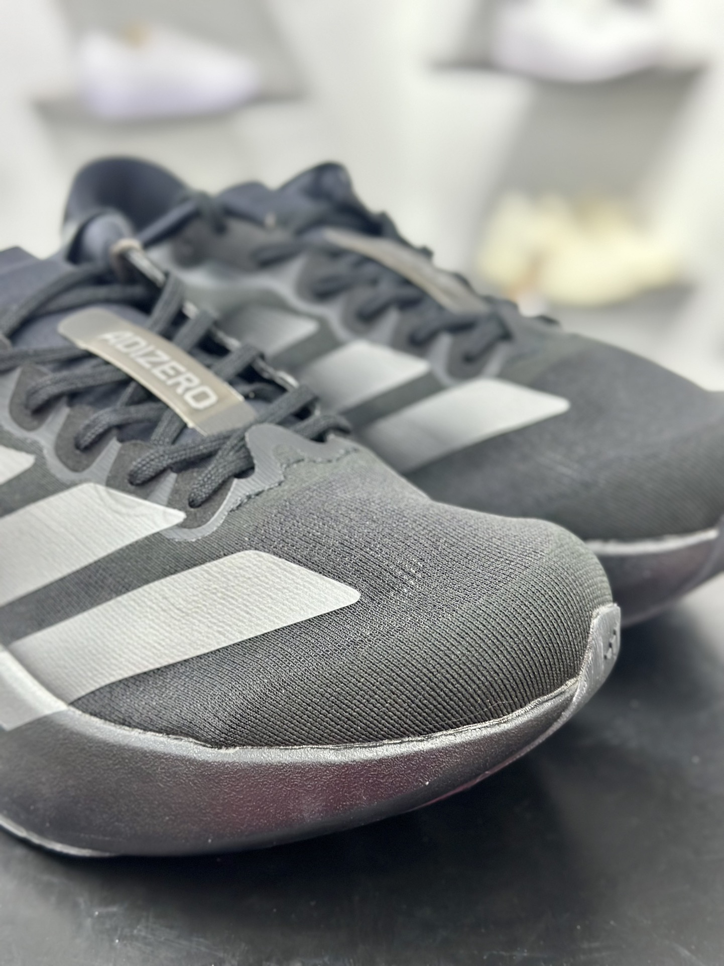 阿迪达斯 Adidas Adizero Evo SL 轻盈跑鞋 耐磨减震专业跑步鞋  JP7147