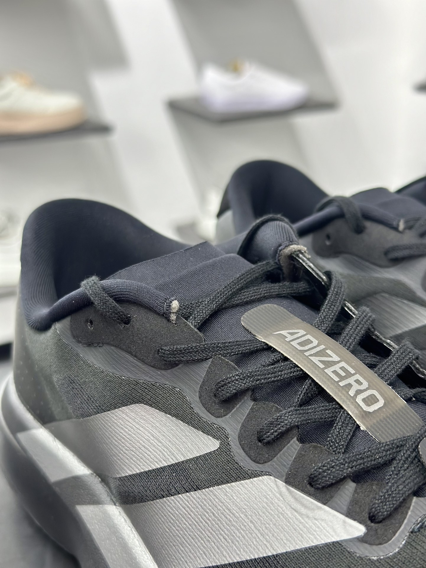 阿迪达斯 Adidas Adizero Evo SL 轻盈跑鞋 耐磨减震专业跑步鞋  JP7147