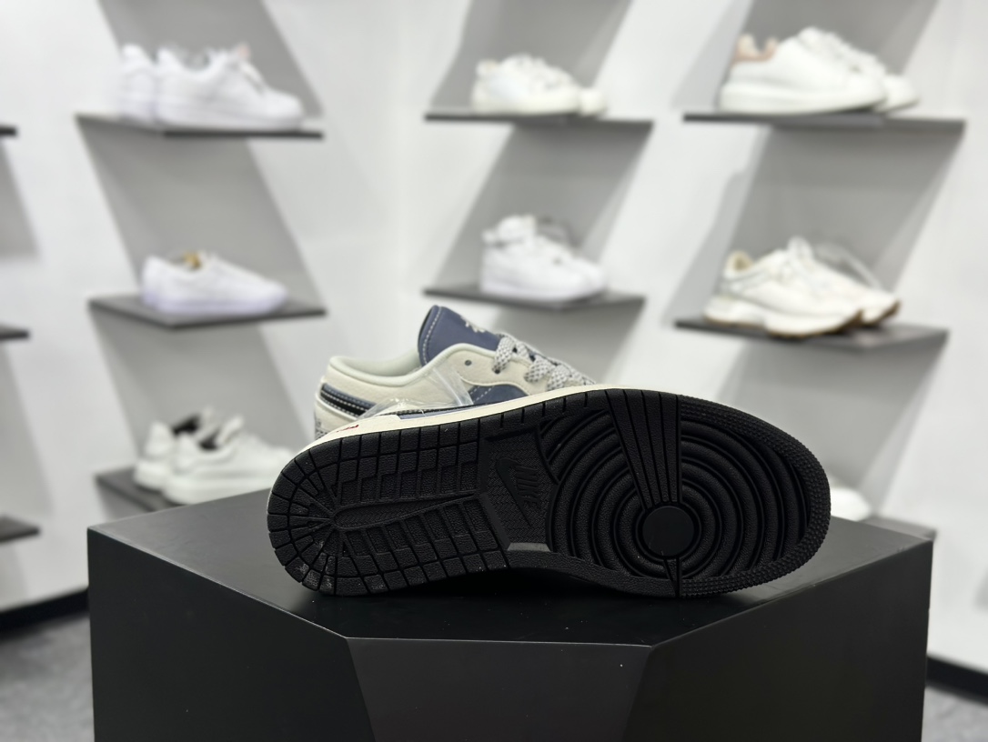 Nike Jordan Air Jordan 1 斯图西联名 XX3318-517