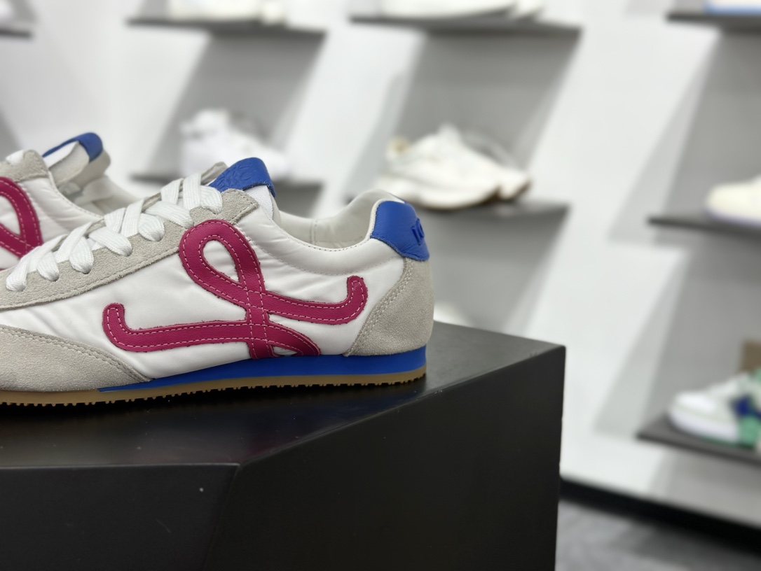 罗意威Loewe Ballet Runner 2.0 Sneakers 芭蕾舞德训薄底百搭休闲运动鞋“米白黑生胶底“米白宝蓝玫粉生胶底” 2FLLBR282X02-4868