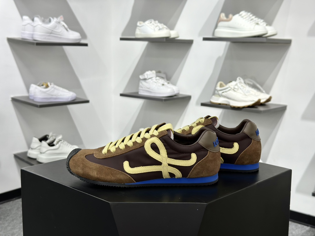 罗意威Loewe Ballet Runner 2.0 Sneakers 芭蕾舞2.0系列阿甘百搭休闲运动鞋“咖啡棕宝蓝米黄” MBR2282X01-4865